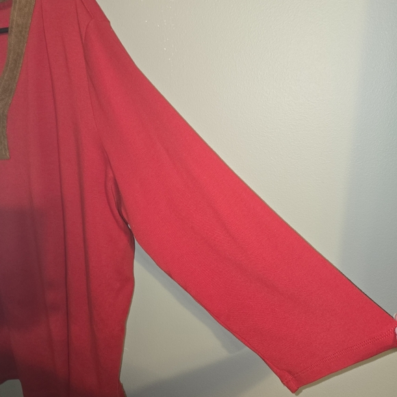 Women's Lauren Ralph Lauren Red Blouse, v-neck, side slits, faux suede trim, 3X - Picture 8 of 8